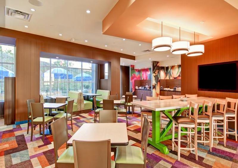Fairfield Inn & Suites By Marriott Kamloops Exterior photo