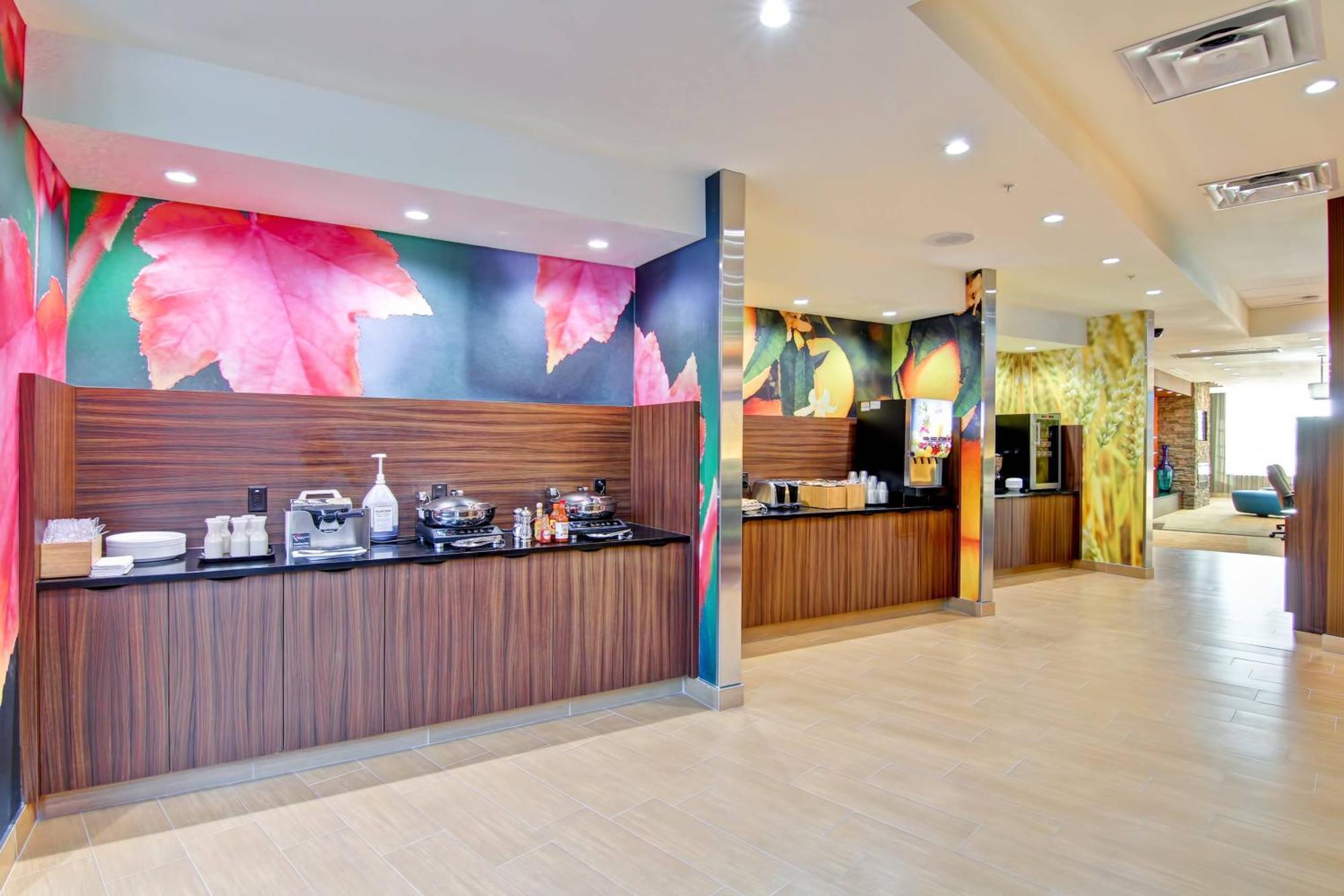Fairfield Inn & Suites By Marriott Kamloops Exterior photo
