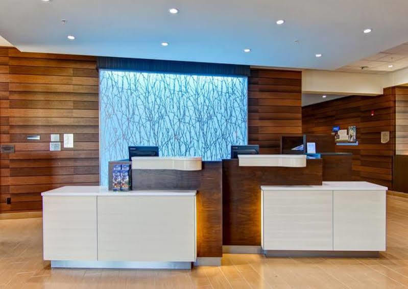 Fairfield Inn & Suites By Marriott Kamloops Exterior photo